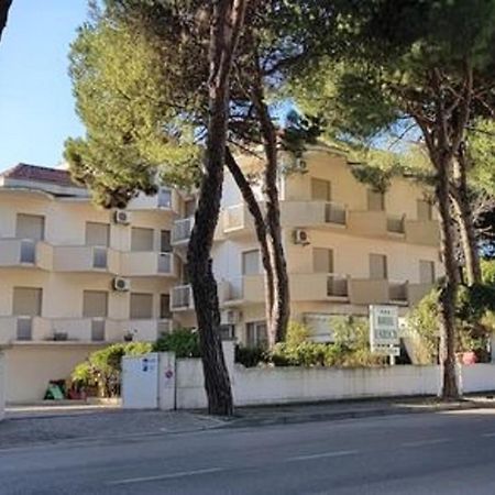 Hotel Enrica Червия Экстерьер фото