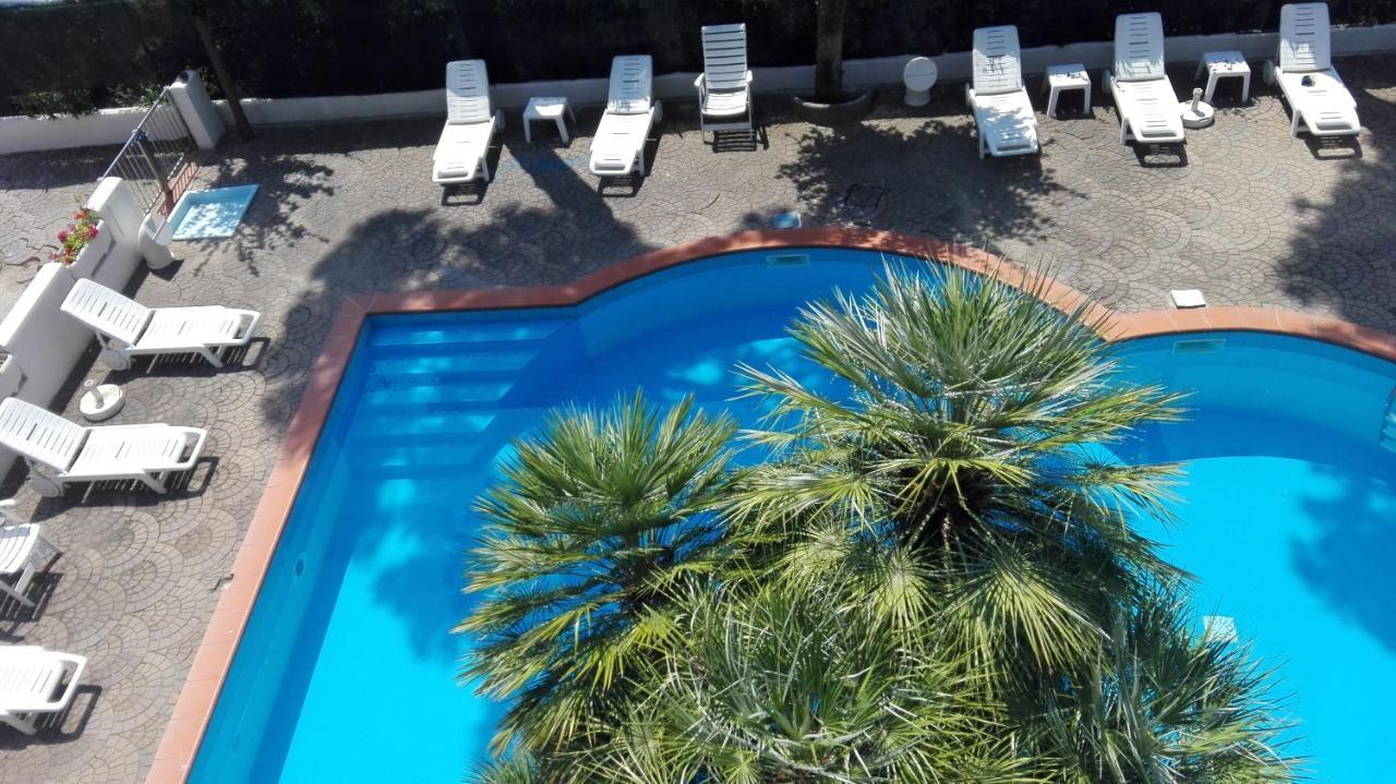 Hotel Enrica Червия Экстерьер фото